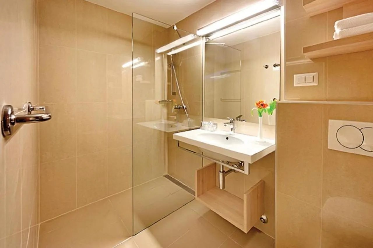 Valamar Tamaris Resort Club Tamaris Casa Agava Tar-Vabriga 4*,  Croatia